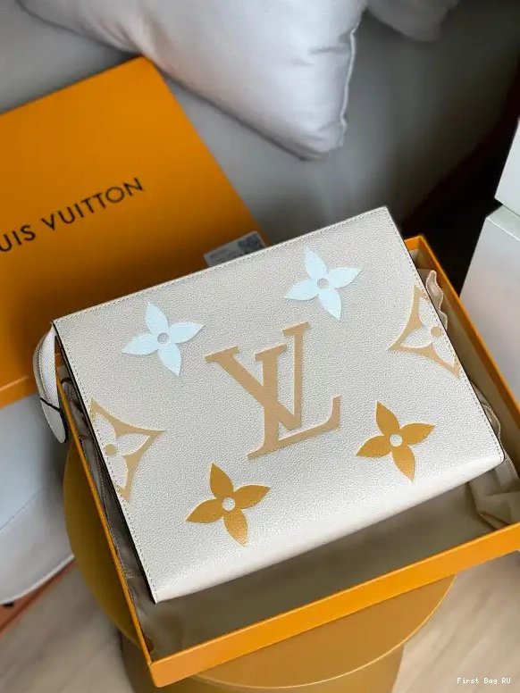 Firstbag ru 26 VUITTON POUCH LOUIS TOILETRY 0520